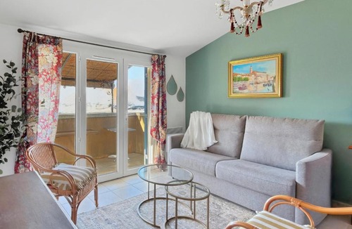 Cogolin Apartment | Charmant T2 - Piscine, Parking & Terrasse