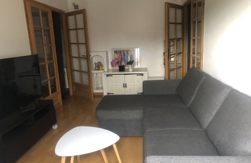 Cogolin Apartment | Charmant T3 Rez-de-jardin de Villa Dans un Lotissement Privé