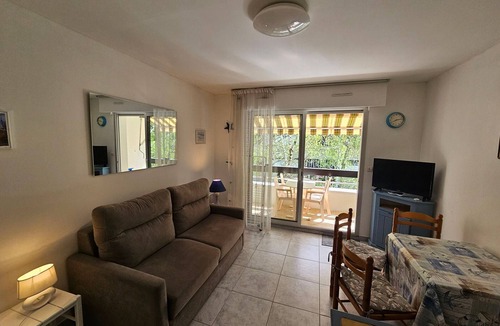Saint-Georges-de-Didonne Apartment | "Charming Studio Near Beach & Town Center, Saint-Georges-de-Didonne"