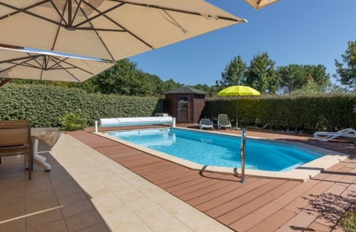 Messanges Villa | Charming 3-Bed Home with Heated Pool, Near Beach, Family-Friendly