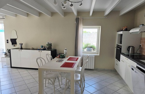 Jonzac House | Charming 4* gîte in Jonzac - calm, comfort and proximity to the Jonzac thermal baths