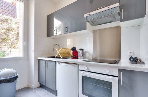 Saint-Lambert Apartment | Charming apartment located 10 min from the seaside