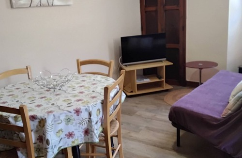 Laruns Apartment | Charming apartment on the banks of the Gave Ossau, quiet corner(4 pers)