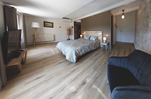 Balanzac Bed & Breakfast | Charming "Bambou" bed and breakfast between Sainte and Royan with swimming pool
