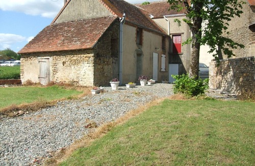 Gargilesse-Dampierre Cottage | Charming cottage in Creuse Valley with private garden and parking