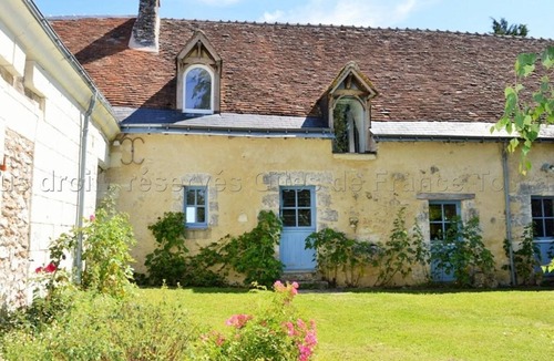 Tauxigny Cottage | Charming cottage with private garden in Touraine
