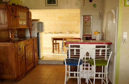 Loir en Vallee Cottage | Charming Countryside Home: Fireplace, BBQ, Kids' Playground, and Summer Pool in Loir en Vallée