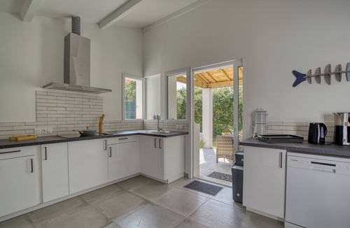 Saint-Georges-d'Oleron Villa | Charming new olėronnaise house between sea and forest, 500 m from the beach.