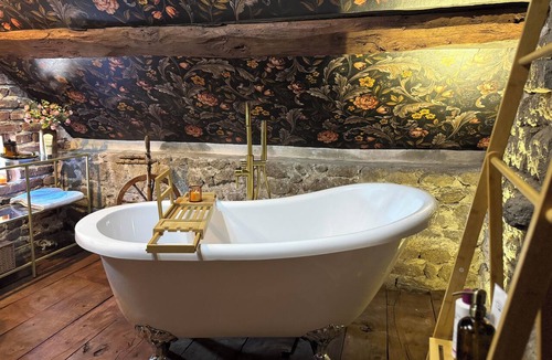 Saint-Martial-le-Mont Bed & Breakfast | Charming 1800s Stone Home B&B in Saint-Martial-le-Mont