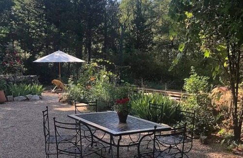 Saint-Vallier-de-Thiey Apartment | Charming, typical apartment with swimming pool in an old sheepfold