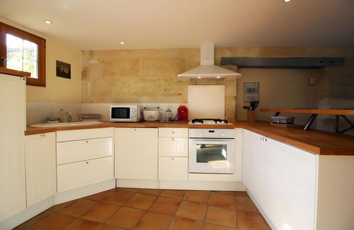 Civrac-de-Blaye House | Charming Gîte “Le Cocon” with Shared Pool, Terrace & Wi-Fi in Civrac de Blaye