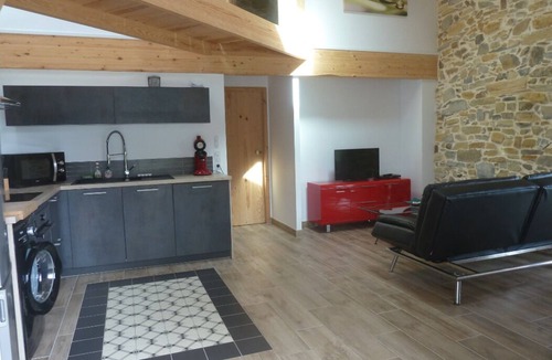 Osses House | Charming gîte with swimming pool and mountain views in the heart of the Basque Country