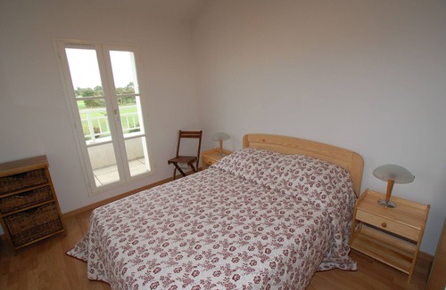 L'Aiguillon-sur-Vie House | Charming holiday home located at golf course