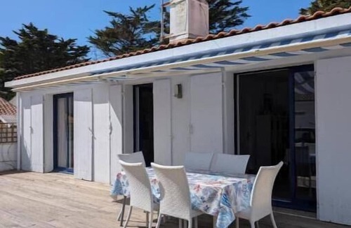 Saint-Jean-de-Monts House | Charming house 180 m from the beach with a terrace and garden – Perfect for families