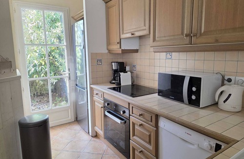 Saint-Martin-de-Re House | Charming house on the Ile de Ré. Enclosed garden with trees, not overlooked. Free parking.