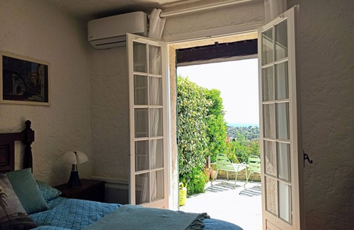 La Croix-Valmer House | Charming house, 2 bedrooms, garden, amazing view of the sea. La Croix-Valmer