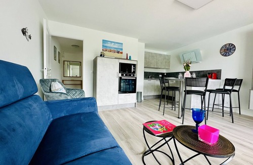 Chateau-d'Olonne Apartment | Charming renovated flat, sleeps 6 - Les Sables