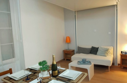 Quartier de la Goutte-d'Or Apartment | Charming studio 20 M2
