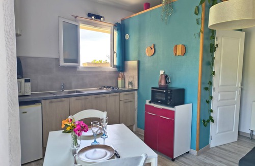 La Courade House | Charming vacation rental for 2 people in the heart of the vineyards. Pets allowed.