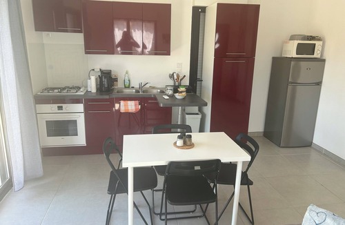 Rocbaron Apartment | Charming vacation home with parking and private garden