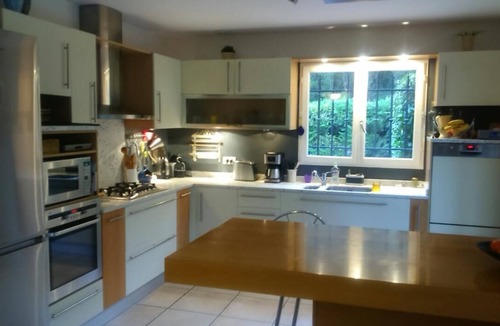 Valbonne House | Charming villa in a quiet area with pool and garden