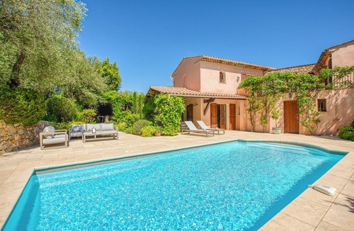 Valbonne Villa | Charming villa walking distance to Valbonne village