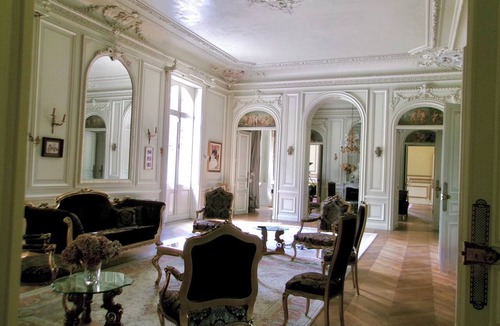 Hommes House | Chateau de La Briche & Private Pool House - Entire Loire Valley Estate