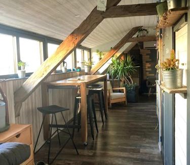 Saint-Cernin-de-Larche Bed & Breakfast | Chez Walter et Camille