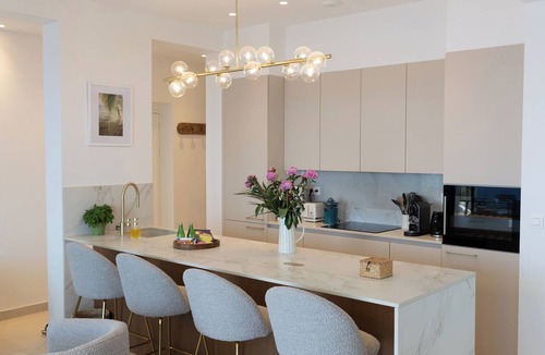 Cap d'Ail Apartment | Chic Cap d’Ail Apt with Sea Views – 8 Mins to Monaco & Private Parking