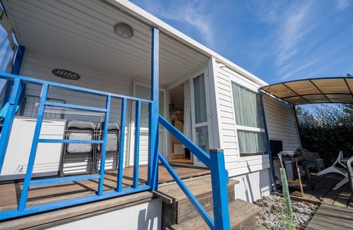 Les Mathes House | Comfort and Relaxation in Les Mathes: Mobile Home with Private Garden & Tennis Access