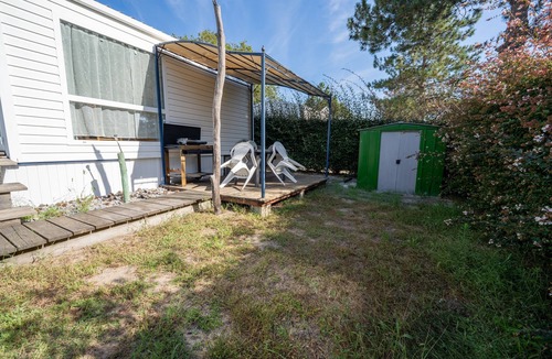 Les Mathes House | Comfort and Relaxation in Les Mathes: Mobile Home with Private Garden & Tennis Access