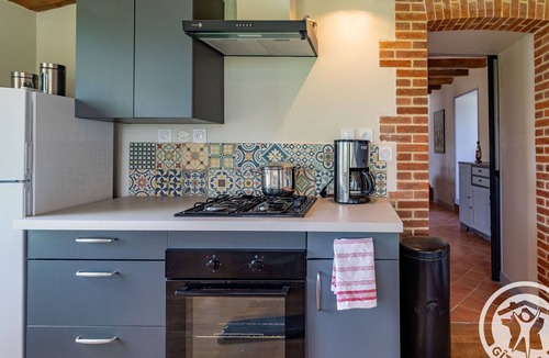 Montilliers Cottage | Comfortable 2-bedroom cottage with garden, pets allowed, Wifi, parking