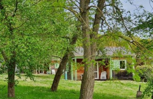 Baudreix Ski Chalet | Comfortable chalet with terrace, perfect for 6 people