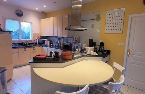 Le Moulleau House | Comfortable house 10 minutes from the Moulleau beaches. Beautiful pool.