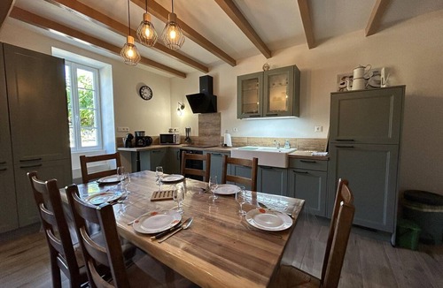 Boisbreteau Cottage | Comfortable house, parking, pets allowed - 6 guests