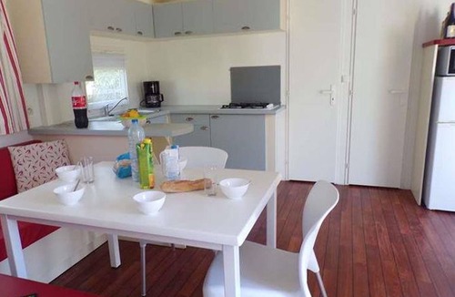 La Cassagne House | Comfortable mobile home with terrace for 6 people