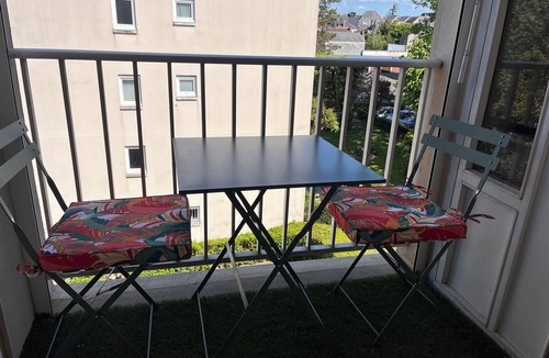 Vendome Apartment | Comfortable studio in the heart of Vendôme. Ideal for doing everything on foot.