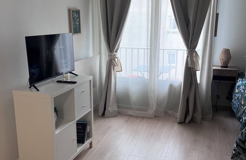 Vendome Apartment | Comfortable studio in the heart of Vendôme. Ideal for doing everything on foot.