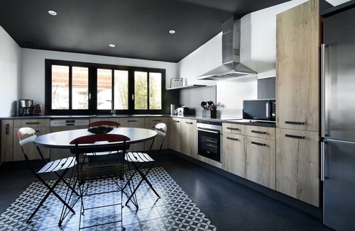 La Flotte House | Comfortable villa for 10 with a pool
