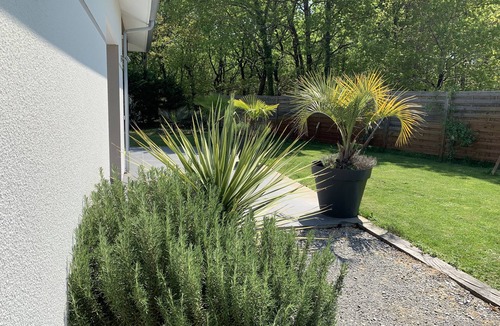 Le Teich Villa | Contemporary, air-conditioned, 3-bedroom house—bright and quiet—in the Arcachon Basin