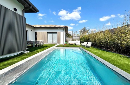 Gujan-Mestras Villa | Cosy air-conditioned villa with swimming pool