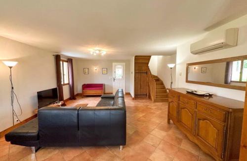 Laprade House | Cosy Stay Remote Work Retreat 9 Guests Villa Aubeterre