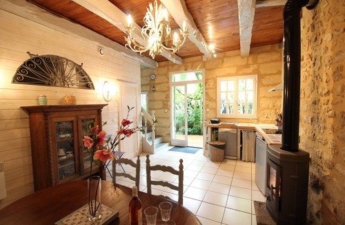 Couze-et-Saint-Front Cottage | Cottage Claire, medieval village on the Couze River, shops, bike path, animals