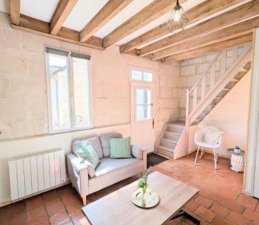 Longue-Jumelles House | Cottage de charme en pleine nature avec piscine