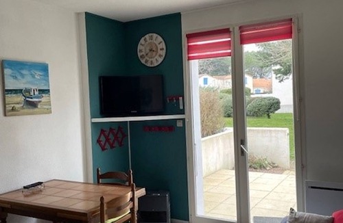 Barbatre House | Cottage in Barbâtre - 2/4 People, 400m to Beach, Small Pet Allowed