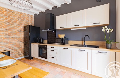 Chalonnes-sur-Loire Cottage | Cottage with private SPA, air conditioning, and Loire views