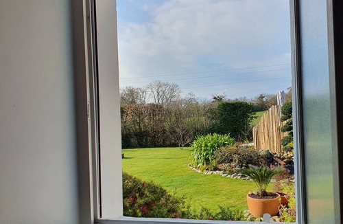 Bardos House | Country cottage, quiet and rest assured in charming Basque village