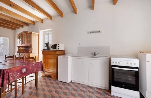 Le Thou House | Country House “La Demeure D'Elles” with Private Terrace and Garden
