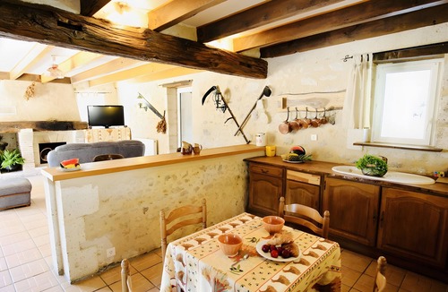 Guizengeard House | Country House 'Seul Au Monde' with Private Pool, Private Terrace and Private Garden