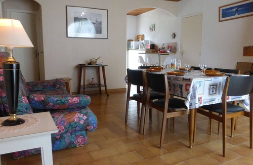 Bretignolles-sur-Mer House | Cozy 2-BR Beach House with Terrace, BBQ, and Parking - 400m from La Sauzaie Beach